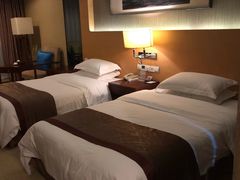 -峨眉山世纪阳光大酒店(峨眉高铁站店)