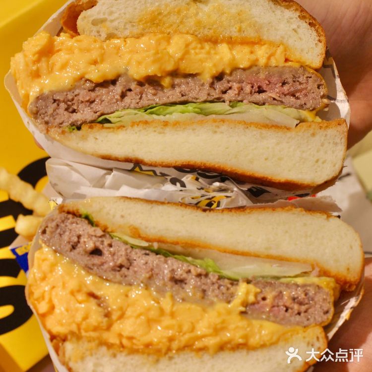 南京德基‼️怎么会有这么好吃的网红汉堡🍔 