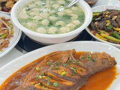 -丹水桥地锅鱼·翘嘴鲌·地方特色全鱼宴(丹江口大坝店)