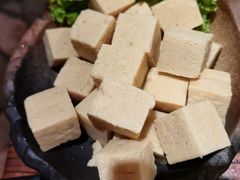 -老牌坊云南鱼豆花火锅(嵩山店)