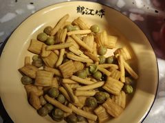-鹤江桥·红油牛肉粉(SKP店)