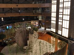 -上海滴水湖皇冠假日酒店