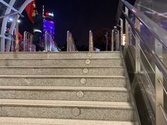 -体育场(地铁站)