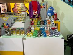 -m豆巧克力世界(上海世茂广场店)