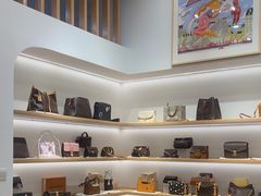 -海星奢选二手奢侈品手表包包鉴定回收寄卖(墨玉南路店)
