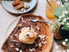 菠萝朗姆酒冰淇淋可丽饼-RAC BAR(安福路店)