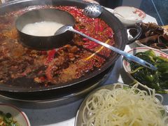 -蛙鱼潭美蛙鱼头火锅(解放碑瑞富广场店)