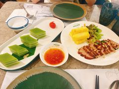 西贡炭烧烤猪颈肉配菠萝-美奈小馆·东南亚菜(福田星河COCO Park店)