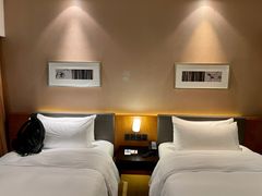 -珠海拱北口岸希尔顿欢朋酒店