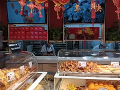 面包甜点陈列柜-金色麦甜糕点(面包.蛋糕.华苑店)