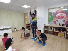 -猴有戏教育戏剧·音乐剧·主持口才·演讲朗诵辩论(环球港华师大校区)