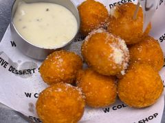 -W COLLECTIVE  DESSERT SHOP
