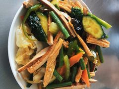 素拼-佰运猪蹄(高陵店)