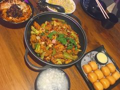-靓蛙馆