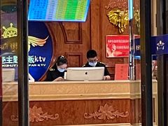 -自由港量贩KTV(西苑路店)