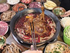 -黄潇洒老火锅(九眼桥宏济巷店)