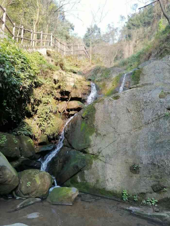 清水溪健身公园-"对于爱大自然的人来说 这里很棒 !依山.