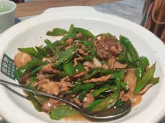 -绿草地·湘菜(酃湖师院店)