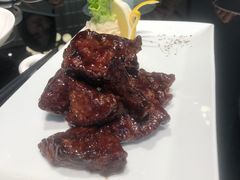 HOMES牛仔粒-HOMES上海本帮菜(襄阳公园店)