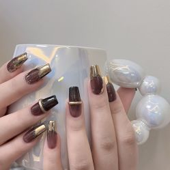 -花岐款式专研健康美甲沙龙