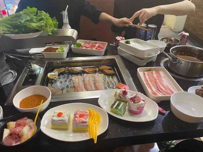 尚品宫韩式烤肉自助餐厅(八一广场店)