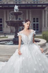 -派丽莫Pellimo原创设计婚纱品牌