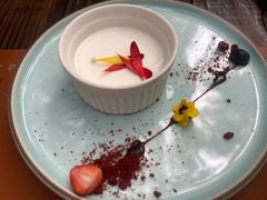 椰子布丁-Golden Lily河内巴黎法越料理餐厅(建国西路店)