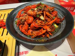 -肥肥虾庄·金牌油焖大虾(汉街SKP店)