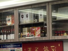 -郑猛记石岐鸽主题餐厅(长江店)