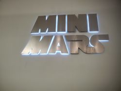-MINI MARS 移动的空间站乐园·餐饮·派对(浦东金桥店)
