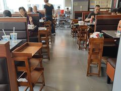 -罗二娘·鲜切牛自助火锅(罗湖东门步行街店)