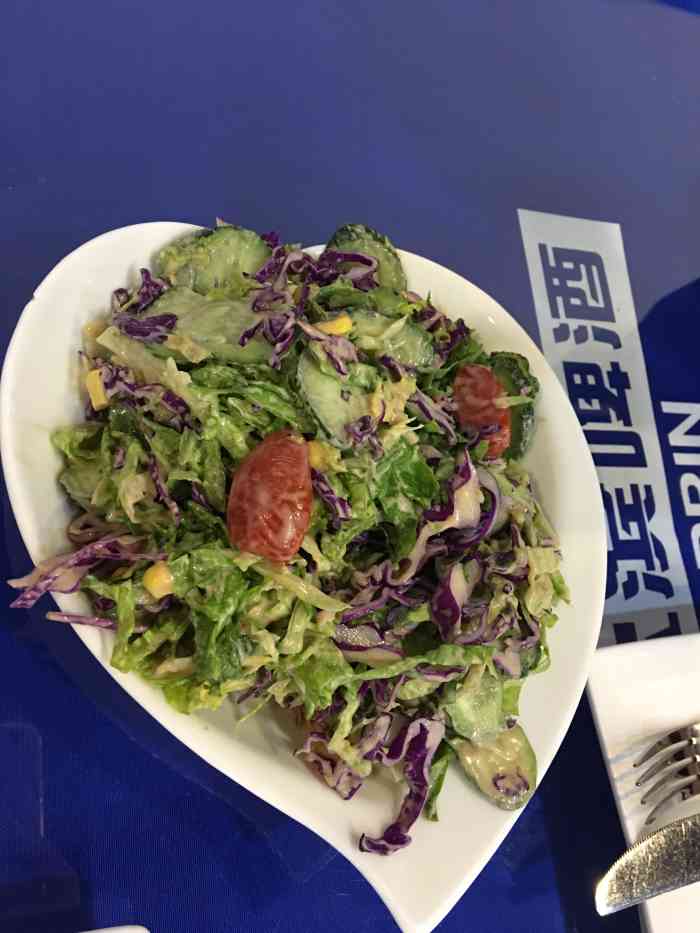 朵斯提·清真披萨-"店面不大,但老板很热情,清真披萨值得一试.