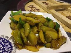 -关东情主题文化演艺餐厅