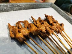 鲜嫩牛小串-管氏翅吧(地安门创始店)