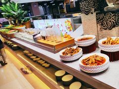 -新艺自助美食城(中山路店)