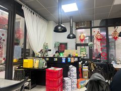 -在巷子里的烤肉店·螺蛳粉烤鱼·牛蛙(和美城店)