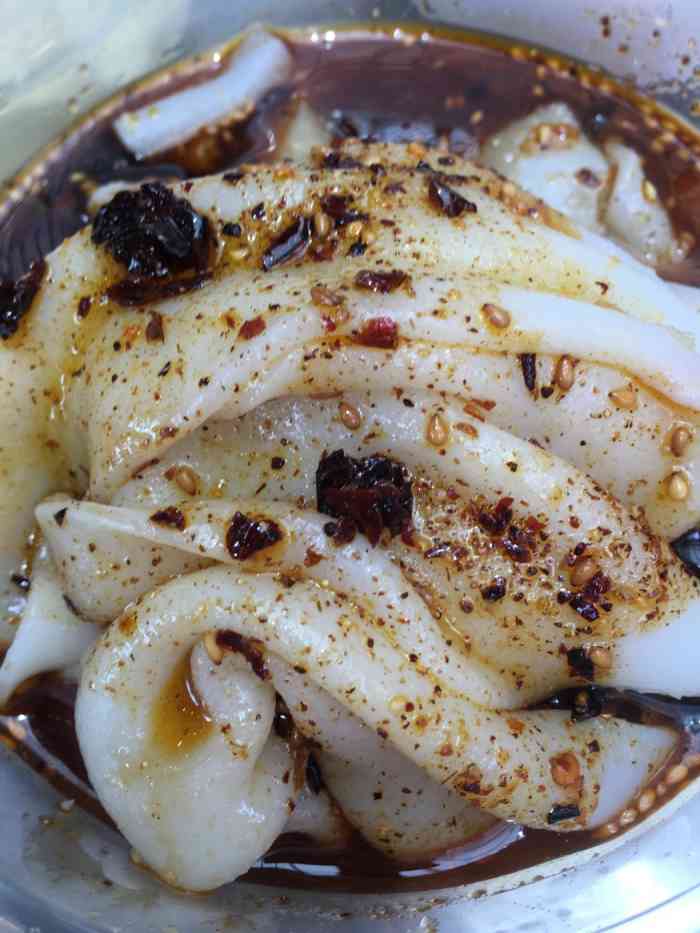 张明富热面皮-"一如既往的好吃!一碗热面皮配一碗花生稀饭.