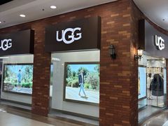 -UGG(燕莎奥特莱斯购物中心店)