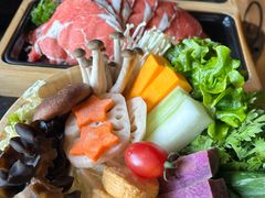 -湊湊火锅·茶憩(新中关购物中心店)