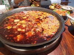 -四小区火锅·巷子里的重庆火锅(花照壁店)