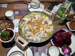 -山城外·非遗酸菜鱼(财富中心店)
