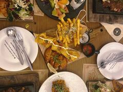 -Mark&Mars Restaurant