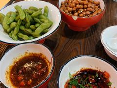 -虾弄弄海派小龙虾·牛羊蝎子火锅