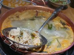 酸辣锅底-洱火云南酸菜牛肉火锅(石景山当代商城店)