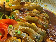 -刘姐啤酒鱼民族演艺餐厅(西街总店)