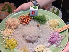 -得意咚瓜·顺德鱼生·冬瓜火锅(深圳首店)