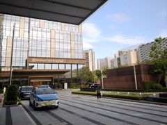-深圳国际会展中心希尔顿酒店(前海华发冰雪世界店)