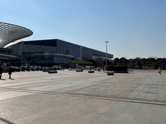 -梅赛德斯奔驰文化中心·停车场