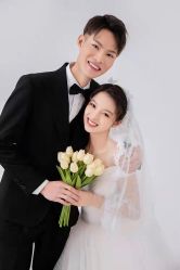 -雪中彩影婚纱摄影·微光艺术中心