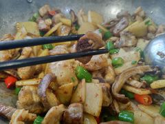 老唐三下锅-老唐三下锅 ·张家界地标美食(溪布街店)